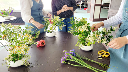 Atelier : Composez votre centre de table sans mousse florale