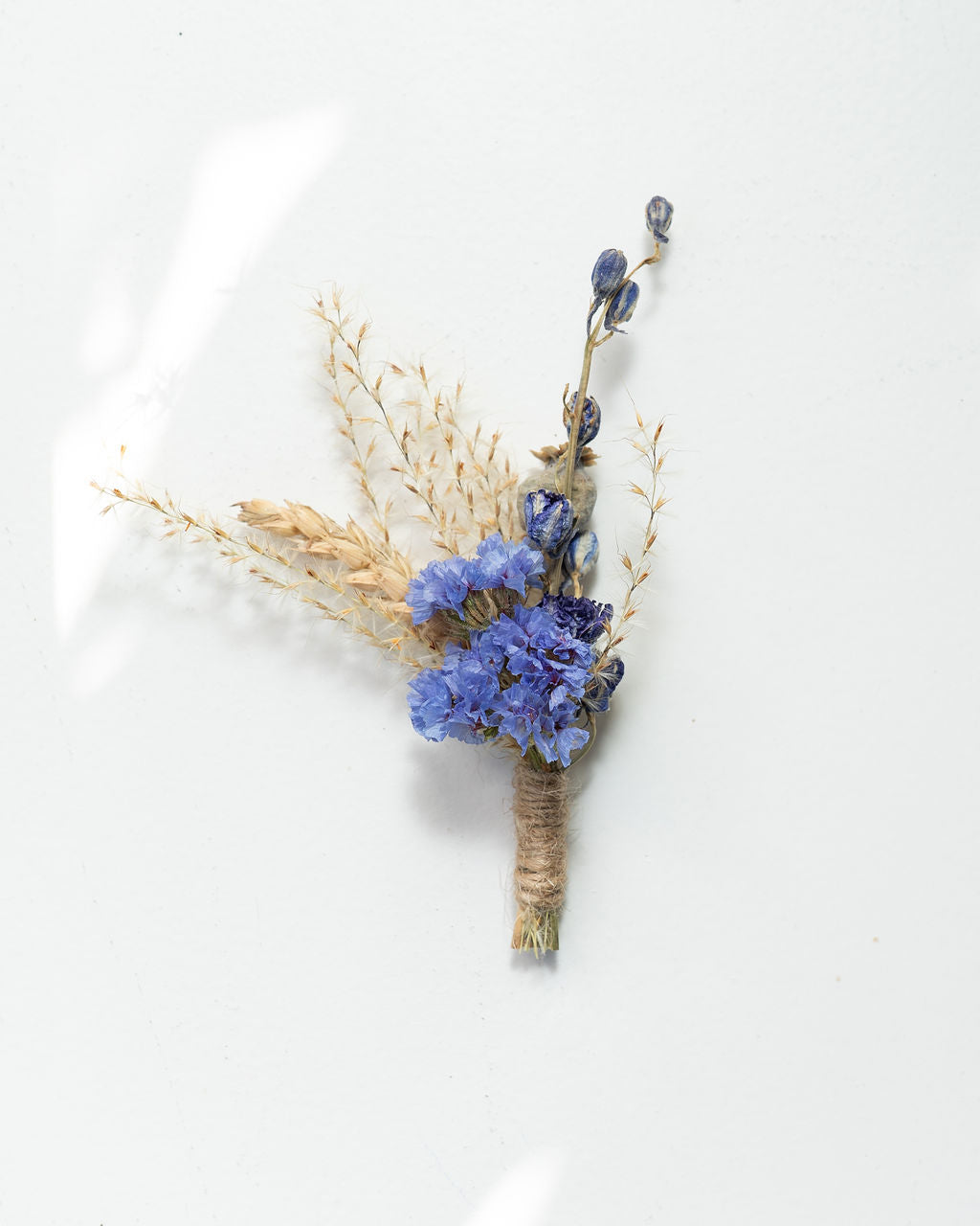 Boutonnière en fleurs séchées pour cérémonie - HOEDIC
