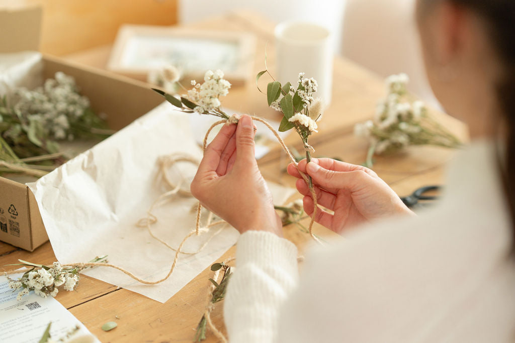 Kit DIY - Guirlande murale en fleurs séchées - Blanc