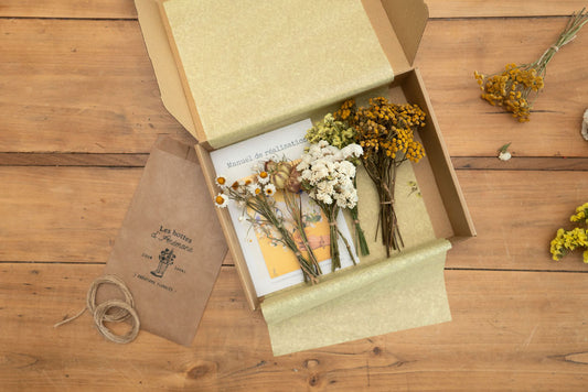 Kit DIY - Guirlande murale en fleurs séchées - Jaune